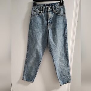 GAP Classic Fit Ankle Length, Size 2